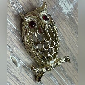 Vintage Gerry’s Gold Tone Owl Branch Brooch Pin 1.5” Red Rhinestone Eyes
